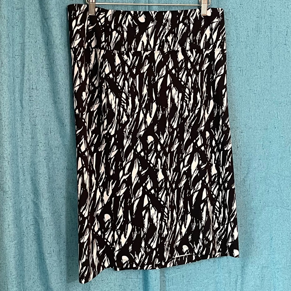 Pencil Skirt Black And White Tummy Control